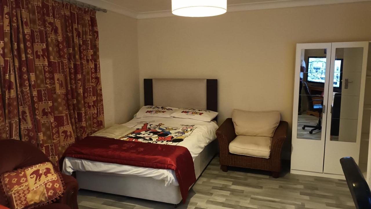 Dach Apartments - Cozy 3 Bed Apartment In Hendon Edgware Exterior foto